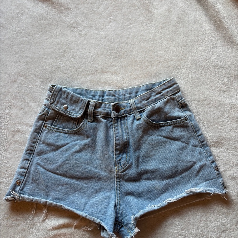 Denim Frayed Hem Women Shorts - Picture 2 of 7